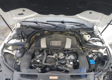 2010 Mercedes-Benz C 300 Luxury/Sport из США, поврежденный, VIN WDDGF5EB5AR125664